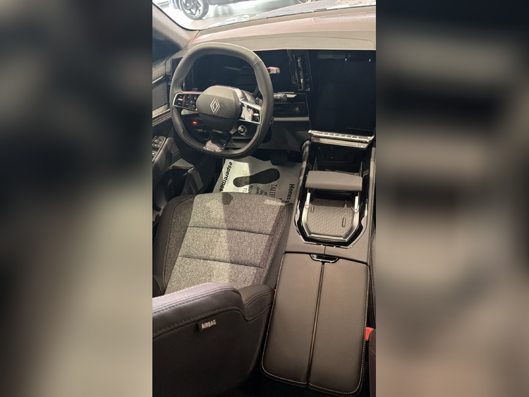 Renault Austral Techno E-tech Full Hybrid 200 foto 9